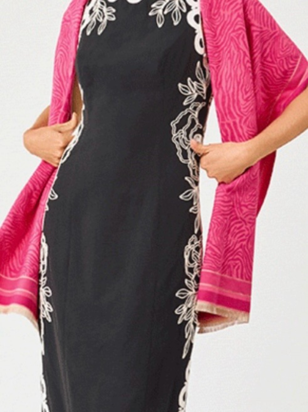 NWT Brand new line Lilly Pulitzer pink and gold jacquard wrap! Animal print - Picture 3 of 6